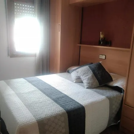 Apartment Vacay Montgo, Con Jardin En